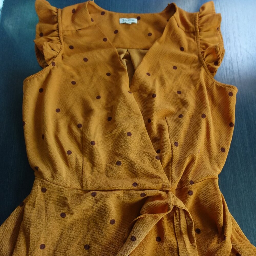 Lily White Blouse - Picture 1 of 4
